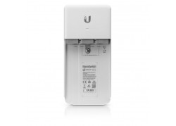 Ubiquiti NanoSwitch 4Port 1Gbit PoE Passthrough