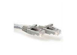 ACT Grijze 1,5 meter U/UTP CAT6A patchkabel snagless met RJ45 connectoren