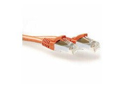 ACT Oranje 0,50 meter SFTP CAT6A patchkabel snagless met RJ45 connectoren