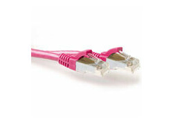 ACT Roze 0,50 meter SFTP CAT6A patchkabel snagless met RJ45 connectoren