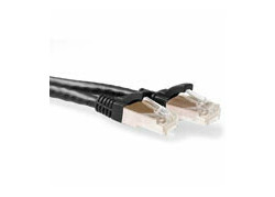 ACT Zwarte 1 meter SFTP CAT6A patchkabel snagless met RJ45 connectoren