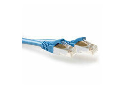 ACT Blauwe 0,5 meter LSZH SFTP CAT6A patchkabel snagless met RJ45 connectoren