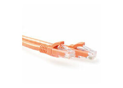 ACT Oranje 0,5 meter U/UTP CAT6A patchkabel snagless met RJ45 connectoren