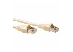 ACT Ivoor 0,5 meter SF/UTP CAT5E patchkabel snagless met RJ45 connectoren