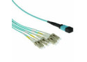 ACT 2 meter Multimode 50/125 OM3 fanout patchkabel 1 X MTP female - 4 X LC duplex 8 vezels