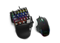 Spirit of Gamer XPERT-G900 3 in 1 RGB combo keypad muis en muismat voor PS4/Xboxone/Switch/PC Zwart